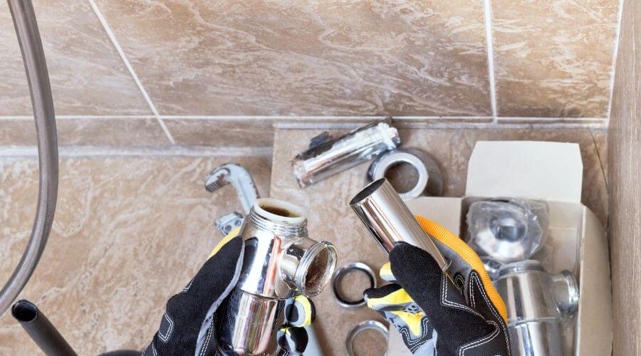 Professional gutter cleaning in Flushing, MI